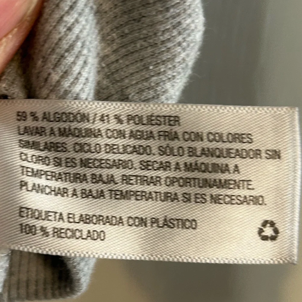 Wild Fable | Barcelona Gray Sweatshirt | Size Medium - Picture 4 of 5